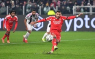 Tiền đạo của Benfica đá hỏng một trong những quả phạt đền tệ nhất lịch sử Champions League