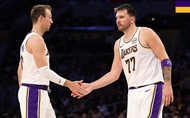 Vé xem Los Angeles Lakers tăng giá sốc: Cú đánh mạnh vào ví tiền người hâm mộ đội bóng 10 tỷ đô