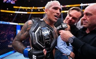 Charles Oliveira thách thức McGregor và Diaz sau UFC 326: "Đánh cả hai trong cùng một ngày đi"