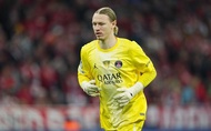 Safonov: Thủ môn của PSG bất ngờ toả sáng ở cấp độ cao nhất châu Âu