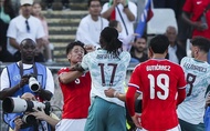 Leao bị đuổi khỏi sân làm lu mờ chiến thắng của Bồ Đào Nha trước World Cup