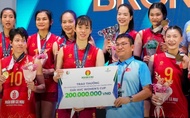 Đội tuyển bóng chuyền nữ Việt Nam nhận thưởng nóng từ NTT Phân bón Cà Mau