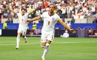 Harry Kane san bằng kỷ lục của huyền thoại Gary Lineker sau cú đúp vào lưới Croatia