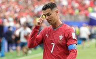 Ronaldo phá vỡ im lặng sau trận hòa thất vọng của Bồ Đào Nha 