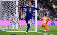HLV Nhật Bản lý giải việc xếp Kamada đá "tiền đạo ảo" và ghi bàn thứ hai ở World Cup