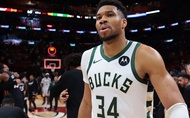 Kích hoạt bom tấn chuyển nhượng NBA khi Giannis Antetokounmpo gia nhập Miami Heat