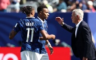 Pháp đại thắng 3-0, HLV Deschamps vẫn chưa hài lòng dù chạm cột mốc lịch sử tại World Cup