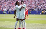 Pháp lần thứ hai toàn thắng ở vòng bảng World Cup trong đêm rực sáng của Dembele