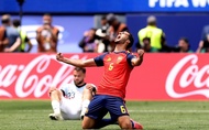Siêu dự bị Mikel Merino: Từ ngồi xe lăn đến người hùng World Cup của Tây Ban Nha