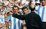 Màn đối đầu duyên nợ Argentina - Anh "khai sinh" thẻ vàng và thẻ đỏ với bóng đá thế giới