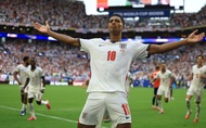 Bellingham biến thành người hùng giúp tuyển Anh ngược dòng vào bán kết World Cup