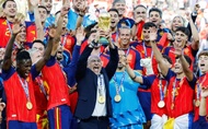 Tây Ban Nha vô địch World Cup với chiến thuật vượt ra khỏi "chiếc áo tiki-taka"