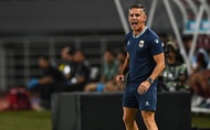 HLV John Herdman tri ân Chủ tịch LĐBĐ Indonesia sau đại thắng Campuchia