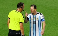 Trọng tài tranh cãi với Messi tại World Cup tiết lộ chi tiết về vụ va chạm