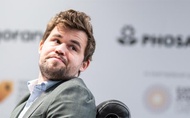 Magnus Carlsen nổi nóng đẩy máy quay sau thất bại sốc tại Giải cờ vua vô địch cờ nhanh và cờ chớp thế giới FIDE