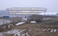 Bê bối tại Thế vận hội Mùa đông: Sắp khai mạc mà sân vận động chưa xong, còn bị dọa tẩy chay vì kích thước "lạ"