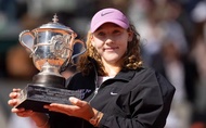Mirra Andreeva lên ngôi vô địch Roland Garros đầu tiên sau trận chung kết một chiều