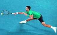 Novak Djokovic lập kỷ lục 400 trận thắng quần vợt Grand Slam và san bằng kỷ lục của Federer tại Úc mở rộng 2026