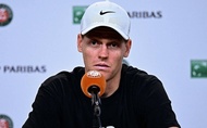 Jannik Sinner xác nhận hủy lịch thi đấu sân cỏ để hồi phục sau thất bại tại Roland Garros 2026