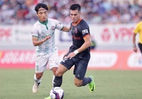    Tiến Linh bất lực tìm đường vào khung thành tân binh V.League