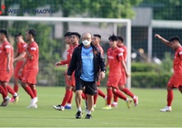 HLV Park Hang Seo bất ngờ cho tuyển Việt Nam tập trung gần 1 tháng