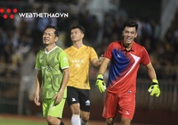 Tiền đạo Tiến Linh xuất thần cản phá penalty của diễn viên Huy Khánh