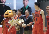 Danang Dragons và Cantho Catfish tri ân HLV trong ngày 20/11
