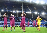 Hoãn trận Everton và Man City vì Covid-19