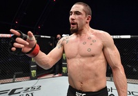 “Robert Whittaker cần 1 trận thắng nữa mới được tái đấu Adesanya”