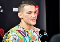 Dustin Poirier bán đồ đấu UFC 257 để gây quỹ cho trẻ em vùng Acadiana