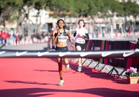 Cô gái Kenya phá kỷ lục thế giới chạy 5km tại Monaco