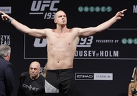 Võ sĩ cao nhất UFC Stefan Struve giã từ sự nghiệp vì chấn thương tai