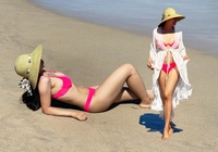 Người đẹp chạy tốc độ Vũ Thị Hương khoe thân hình “bỏng mắt” với bikini hồng