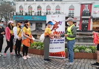 Hàng trăm người đội mưa rét chạy bộ đi hiến máu nhân đạo
