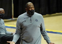 Sau vụ Charles Oakley bị bắt, tới lượt huyền thoại Patrick Ewing gặp rắc rối ở Madison Square Garden