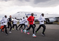 “Vua marathon” Eliud Kipchoge trở lại đường đua sau thảm bại ở London Marathon
