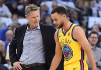 HLV Steve Kerr nói gì khi lại ngăn Steph Curry phả kỷ lục của Klay Thompson?