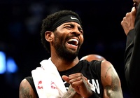 Fan Boston đòi bỏ tù Kyrie Irving: Ném bóng lên khán đài sao không bị bắt?