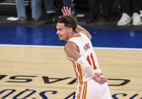 Trae Young cúi đầu chào, tiễn New York Knicks ra khỏi vòng Playoffs