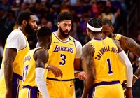 Cơn đau đầu của Lakers: Thắt lưng buộc bụng hay vung tay quá trán?