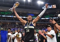 Giannis Antetokounmpo: "Cảm ơn Milwaukee đã tin tưởng tôi"