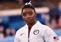 Simone Biles từ bỏ nốt cơ hội bảo vệ HCV Olympic cuối cùng