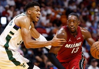 ĐKVĐ Milwaukee Bucks đại bại trên sân của Miami Heat