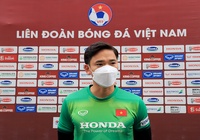 Thủ môn Nguyên Mạnh tiết lộ cách huấn luyện từ xa của HLV Park Hang Seo