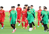 Đội hình ra sân Việt Nam vs Lào: Bùi Tấn Trường, Quang Hải dự bị