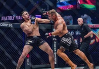 Tung đòn móc bất ngờ, "máy knockout" Anatoly Malykhin giành đai ONE Championship