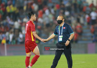 Hai thái cực cảm xúc của U23 Việt Nam và U23 Philppines sau màn "thủy chiến" ở Việt Trì