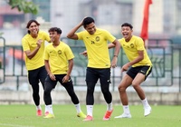 Cầu thủ Malaysia nghe nhạc, cầu nguyện trước trận gặp U23 Việt Nam