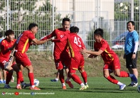 Đến cả lúc ăn, U23 Việt Nam cũng “soi giò” U23 Hàn Quốc