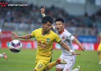 HAGL bị thổi 2 quả phạt đền, thua trận đầu tiên trên sân nhà
